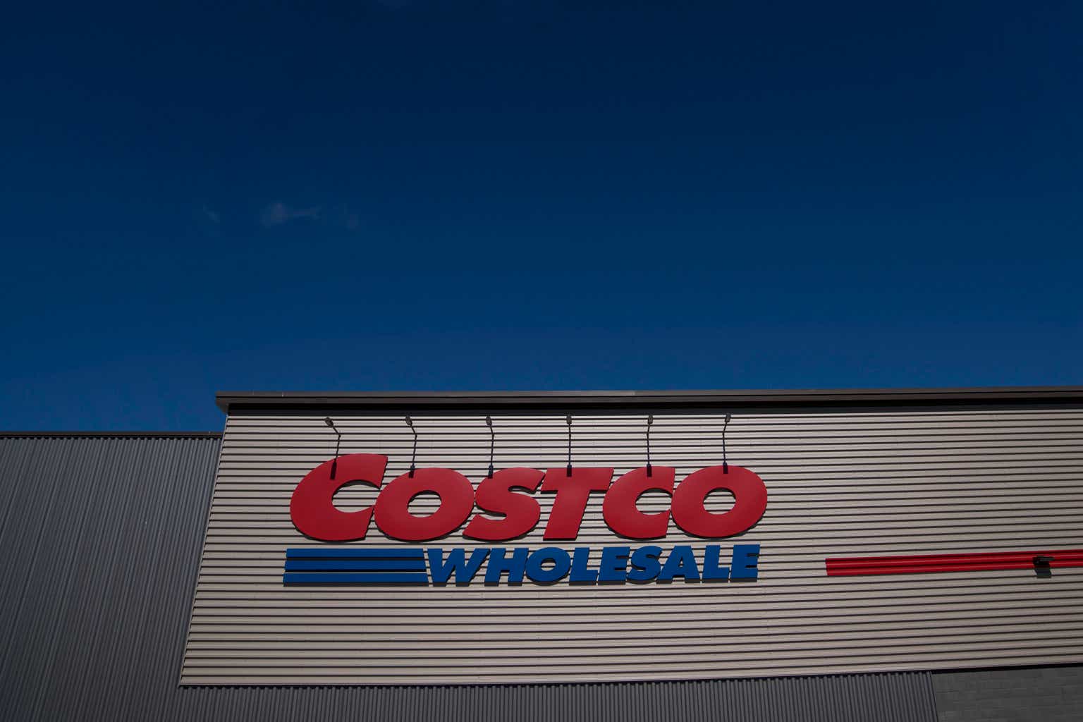 Costco: Fourth-Quarter Results Show Resilience But Valuation Remains ...